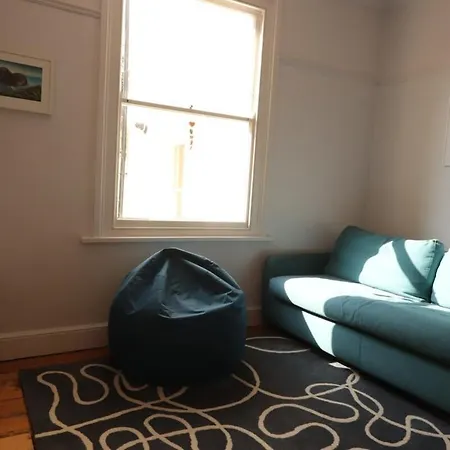 Prázdninový dům Bright Two Bedroom House With Parking And Garden Bristol